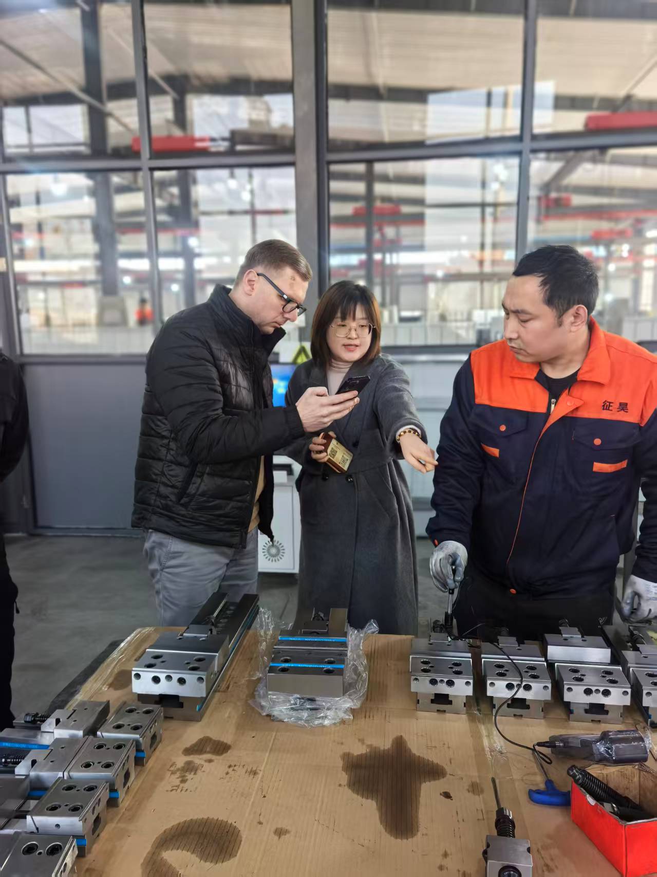 Polish Distributor Partners with Zhenghao .jpg