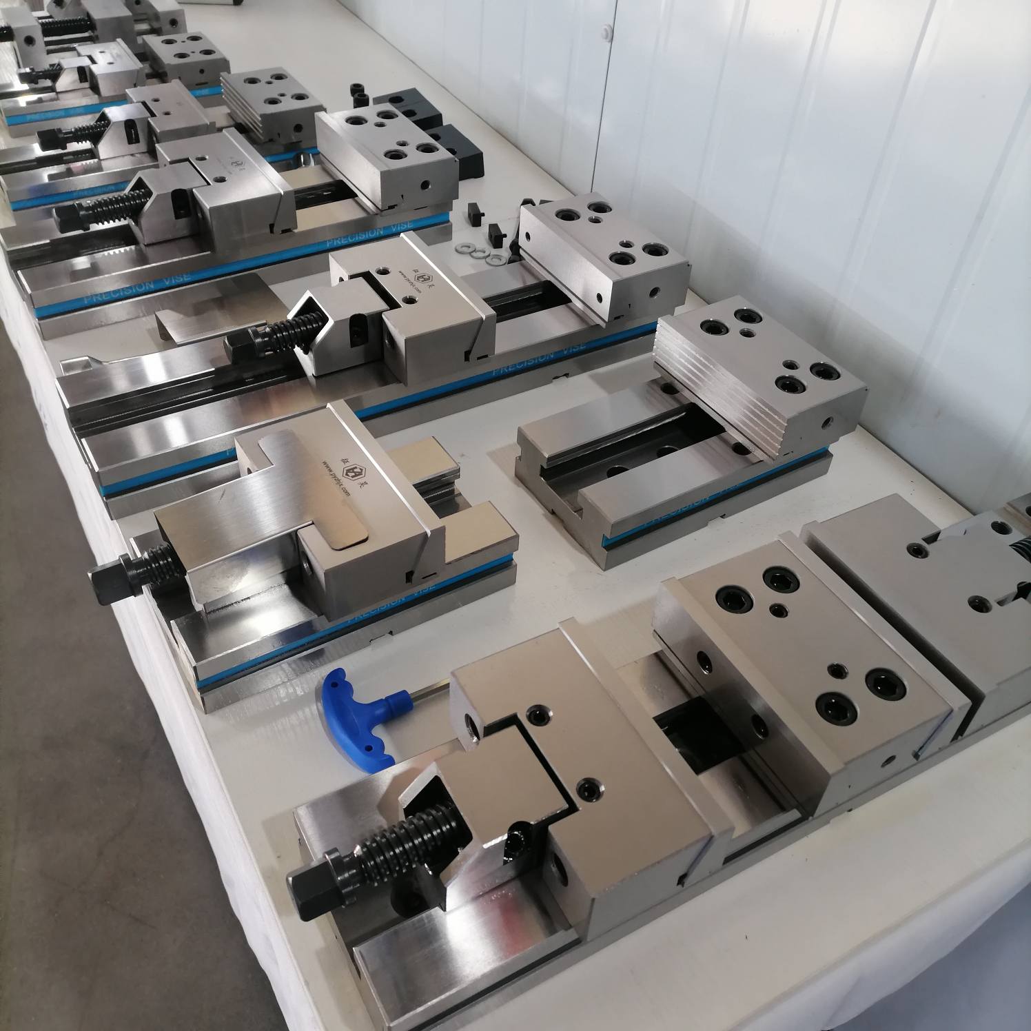 vise types(1).jpg
