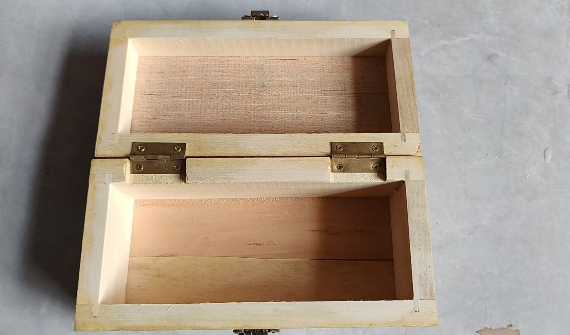  QGG Precision Grinding Vises — Custom Wooden Crate Packaging & Export Delivery to UK Client