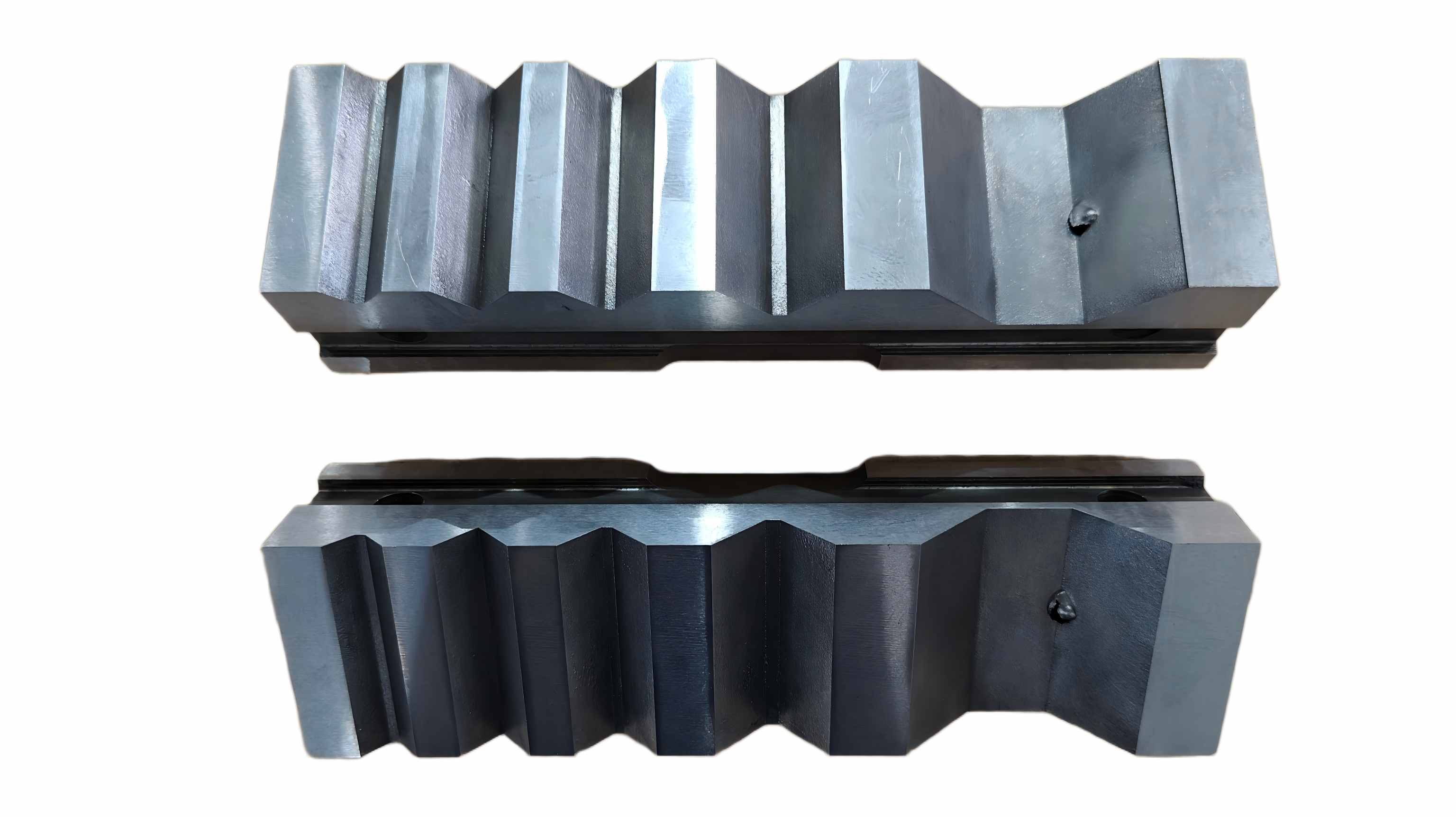 CNC Vise Jaw Types Explained: Flat, V-Groove, Step, Serrated & Soft Jaws — How to Choose