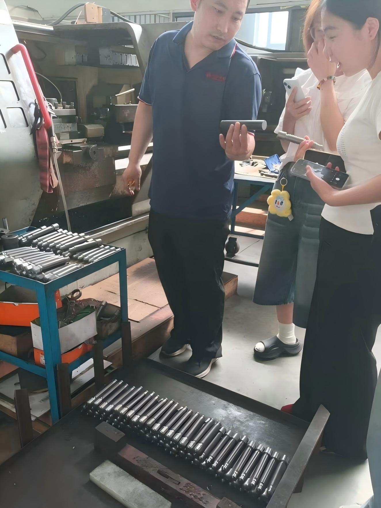 Zhenghao Machinery Foreign Trade Team Returns to Factory Floor for In-Depth Product & Production Training