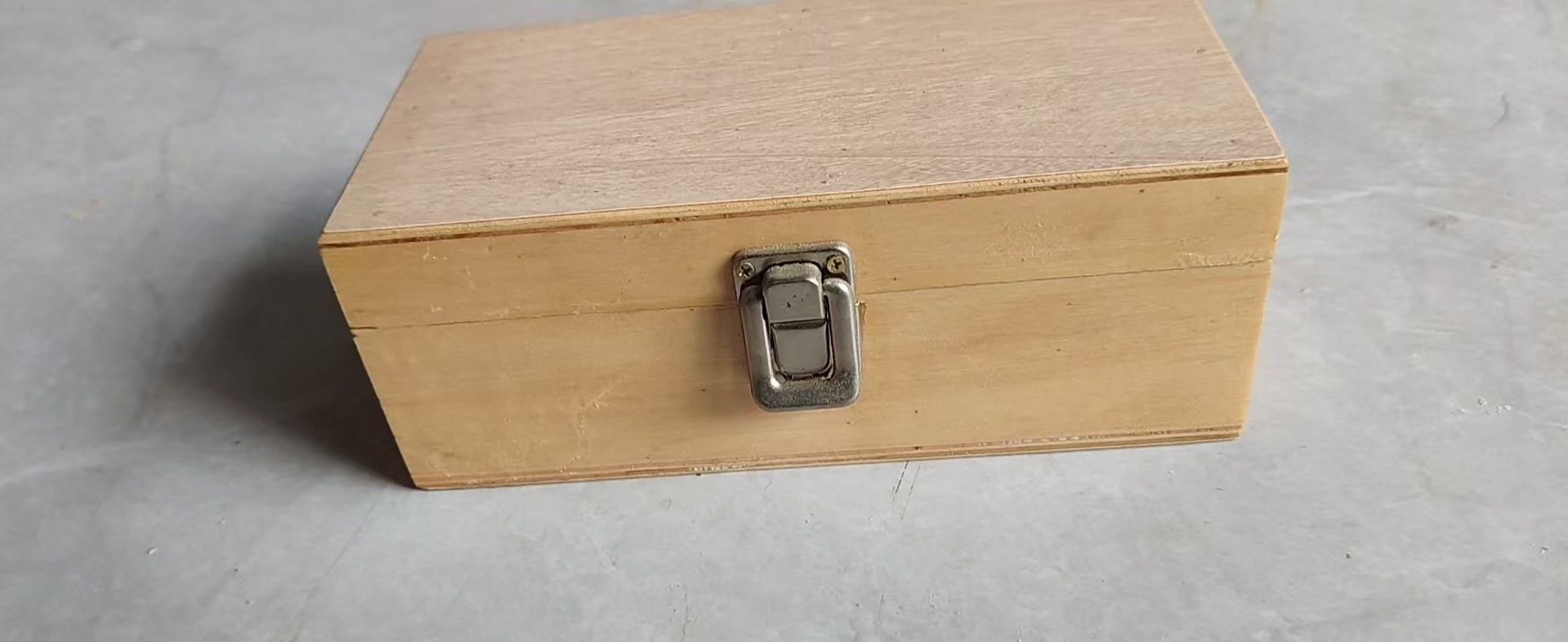  QGG Precision Grinding Vises — Custom Wooden Crate Packaging & Export Delivery to UK Client
